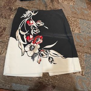 White House Black Market Skirt Size 14